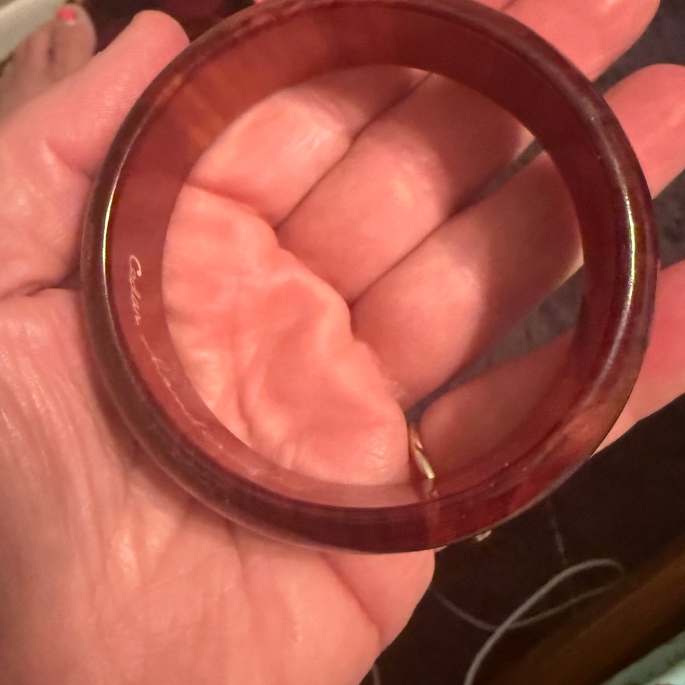 Red Polished cedar wood Bracelet Simple Design